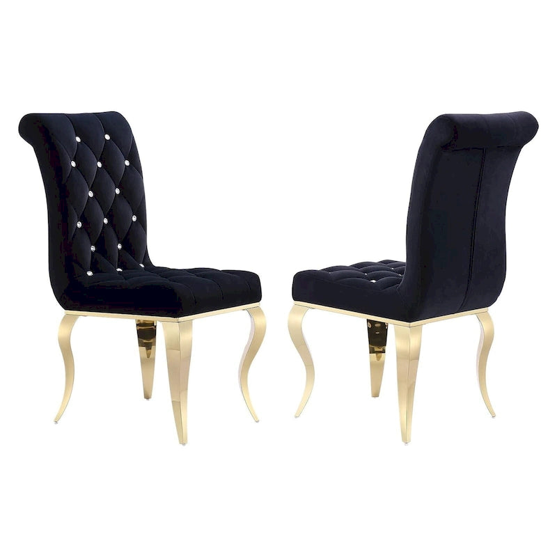 Chaises tapissées de velours avec dossier capitonné orné de cristaux et pieds cabriolets en métal miroir.