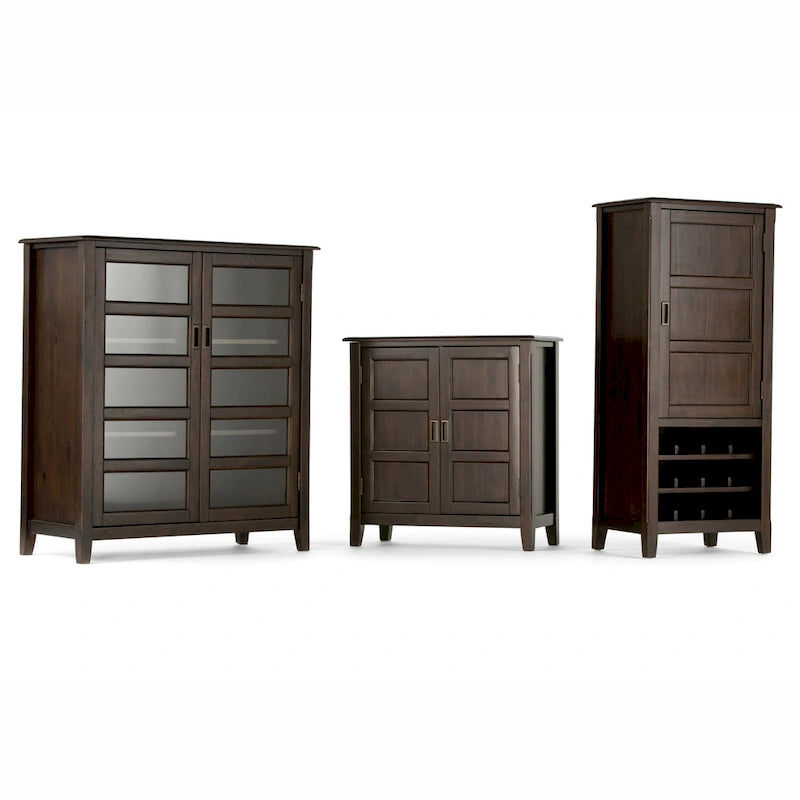 Meuble bas de rangement en bois massif de 76 cm de large de style transitionnel