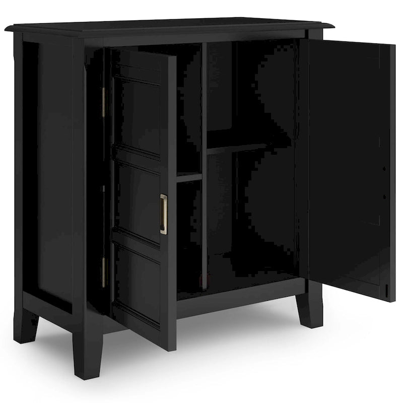 Meuble bas de rangement en bois massif de 76 cm de large de style transitionnel