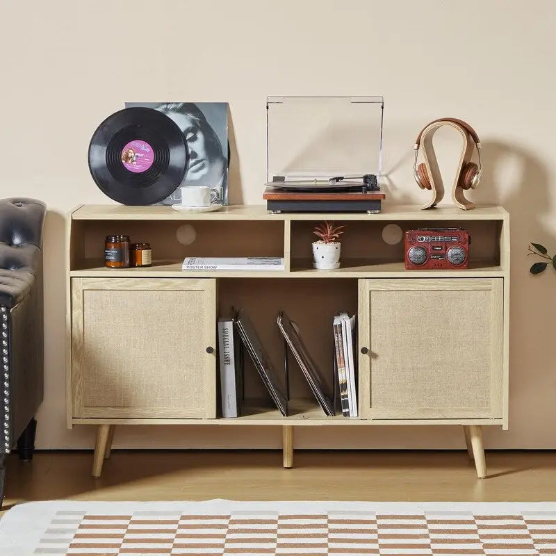 Meuble pour tourne-disque avec rangement pour vinyles, portes coulissantes en lin et gestion des câbles